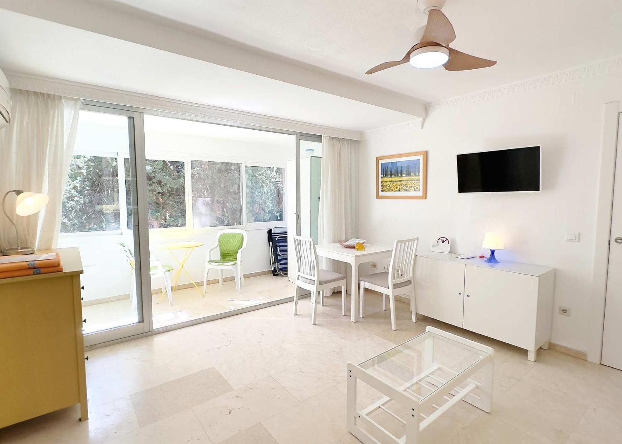 1 Bedroom Apartment Second Line Beach- Parque Marbella Building Exteriér fotografie