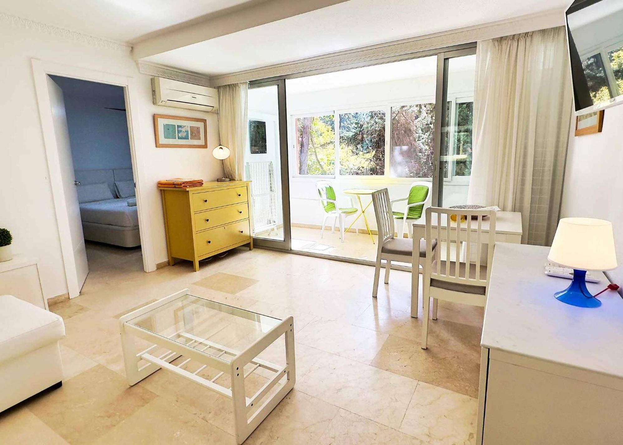 1 Bedroom Apartment Second Line Beach- Parque Marbella Building Exteriér fotografie