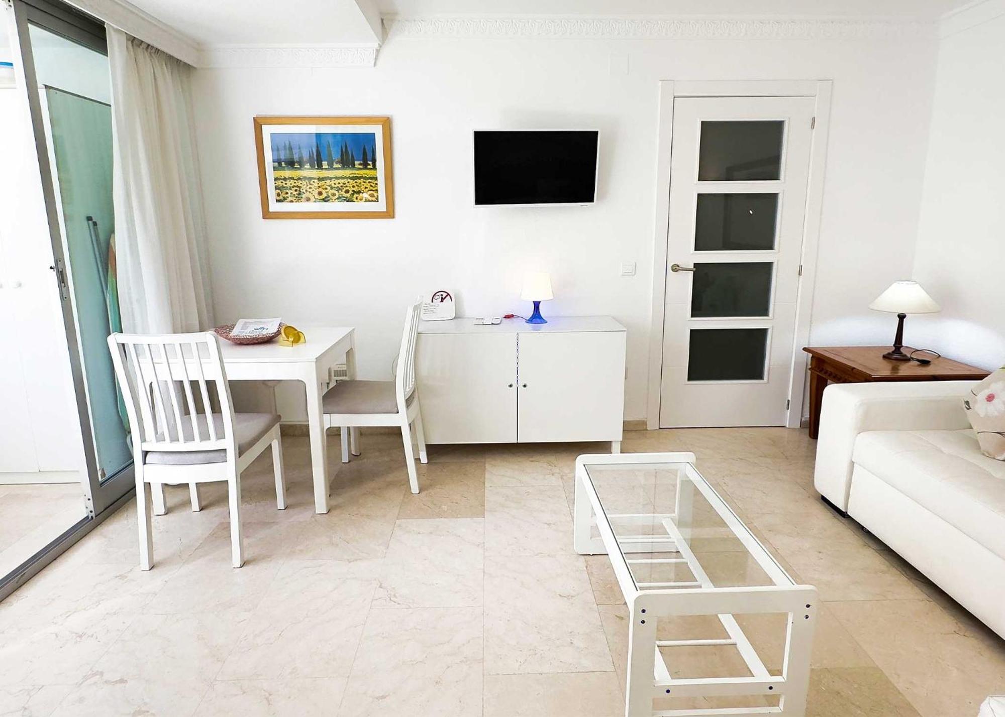 1 Bedroom Apartment Second Line Beach- Parque Marbella Building Exteriér fotografie
