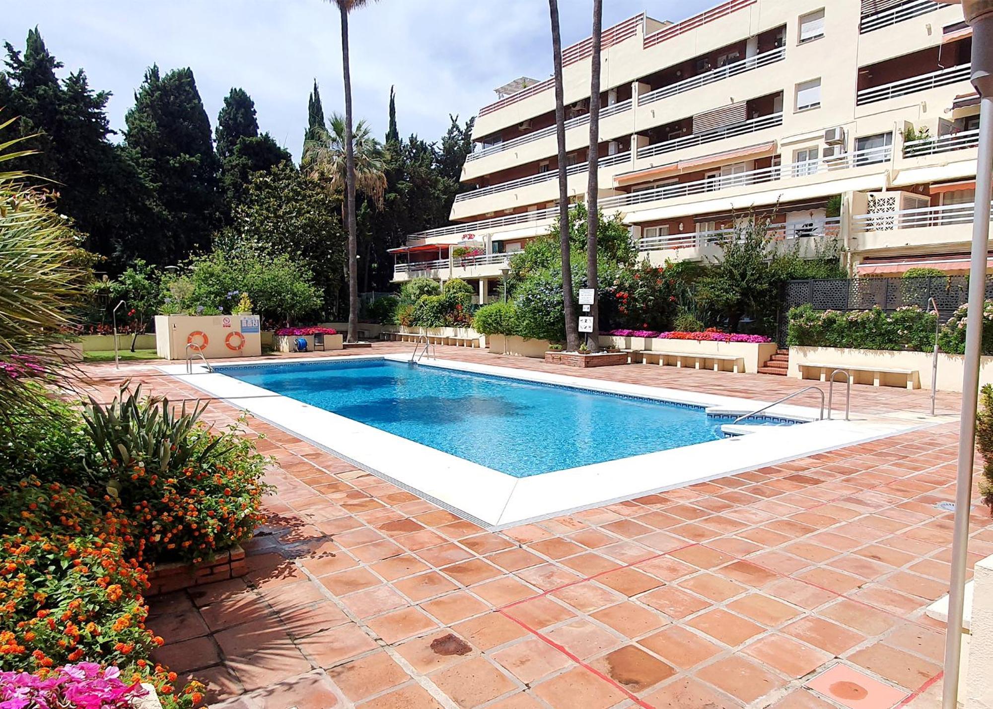 1 Bedroom Apartment Second Line Beach- Parque Marbella Building Exteriér fotografie